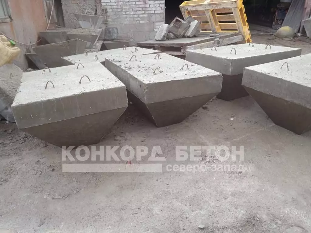 Флагшток бетонный 950x950x350 мм — изображение 2
