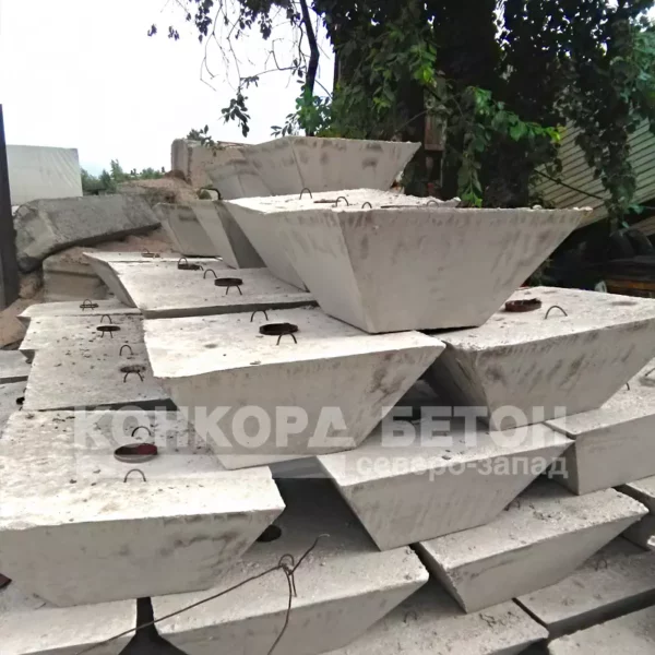 Фундамент для дорожного знака Ф2-6 600x600x300